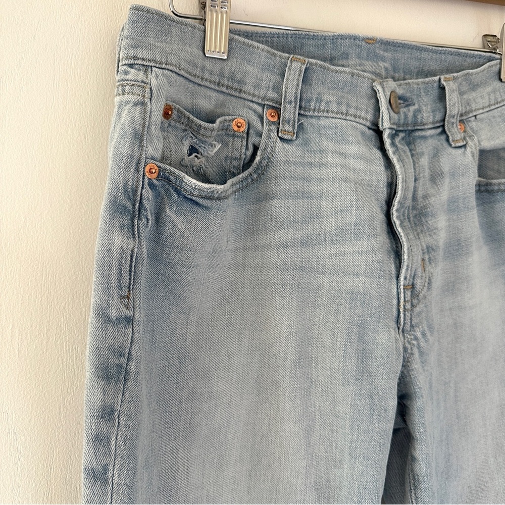 GAP Mid Rise Girlfriend Jeans with Washwell, Light Wash, size 28 SHORT - Picture 2 of 10